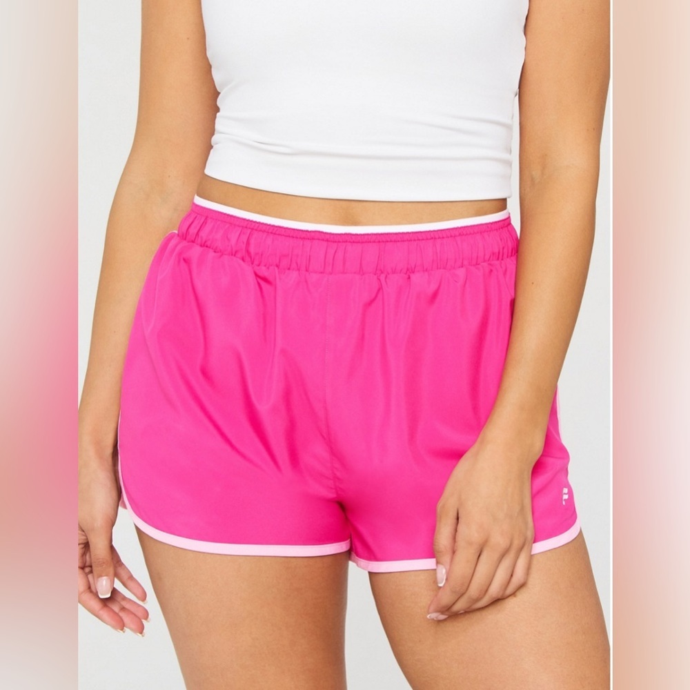 Fabletics Heritage Dolphin Short Dragonfruit M NWT - image 3